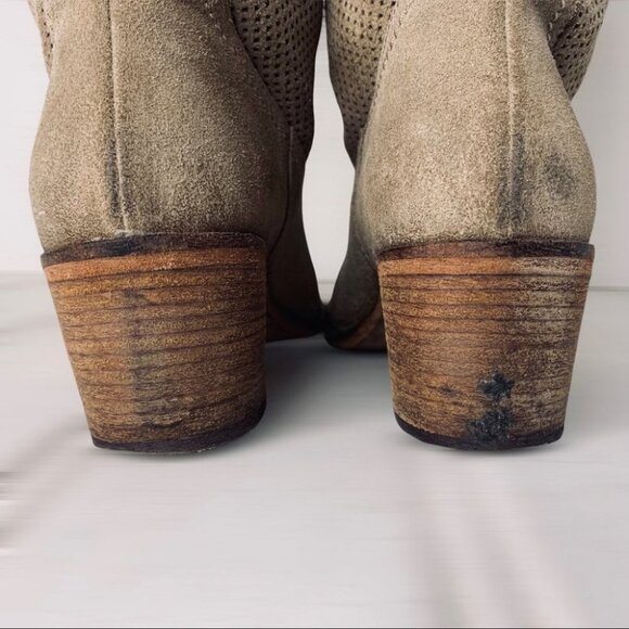 ITALIAN SOFT SUEDE BLOCK BOOTIES MADE IN ITALY - Picture 6 of 16